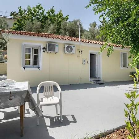 Giannis Mountain House Aigio
