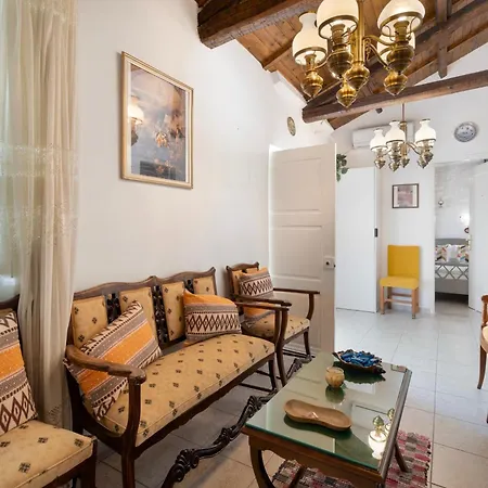 Giannis Mountain House Aigio