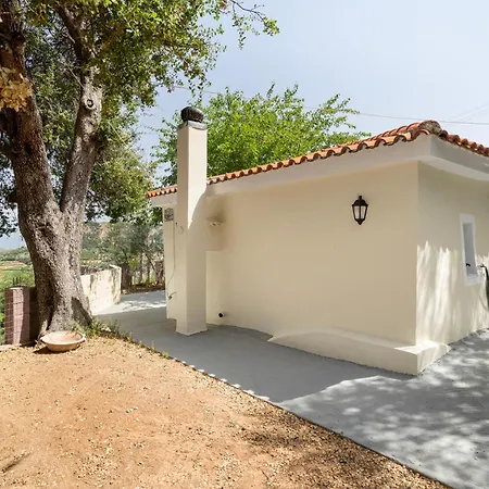 Giannis Mountain House * Aigio