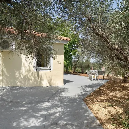 Giannis Mountain House * Aigio